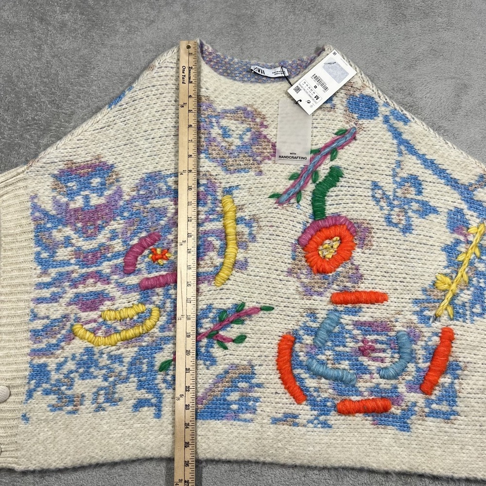 Zara Poncho Cape Sweater Womens Medium Floral Embroidered Knit Oversized New - Picture 7 of 13